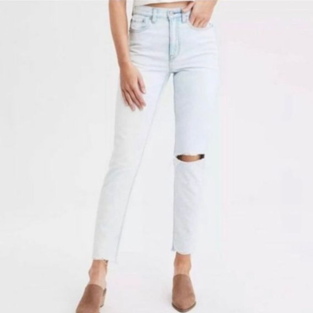 American Eagle Outfitters Distressed Mom Jeans Light Blue 2